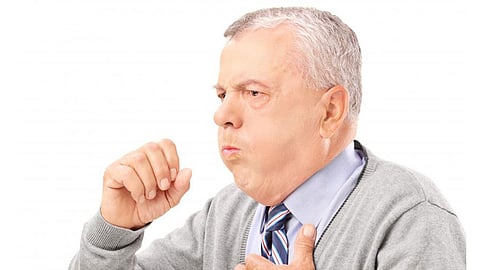 أحدها خطير جدًا.. 3 أسباب تفسر "ألم السعال"