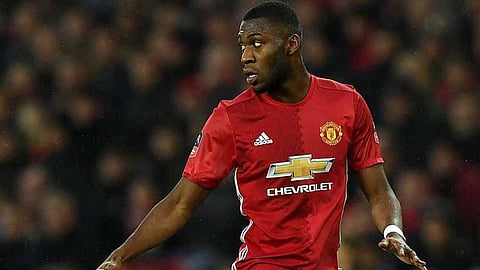 مانشستر يونايتد يمدد عقد الموهوب الهولندي فوسو منساه