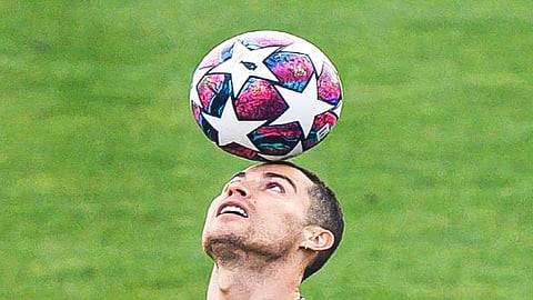 رونالدو يواجه عاصفة من الهجوم بسبب انتهاك الحجر الصحي