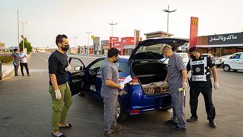 أمانة منطقة جازان تطبق لائحة الاشتراطات لخدمة التوصيل المنزلي