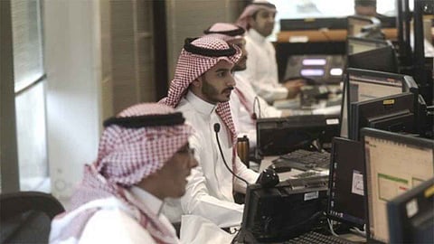 للمتضررين من تداعيات فيروس كورونا.. 3 خيارات أمام الموظفين