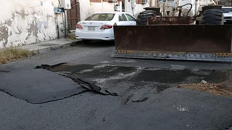 بالصور.. تخليص شوارع الطائف من 50 مطبًا عشوائيًا