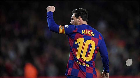 مدرب برشلونة يؤكد ثقته في بقاء ميسي داخل قلعة «كامب نو»