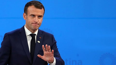 ماكرون يصف كورونا بـ"لحظة الحقيقة".. ووزير التعليم: العودة للمدارس لن تكون طبيعية