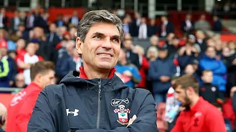 بيليجرينو مديرًا فنيًّا لفيليز سارسفيلد الأرجنتيني