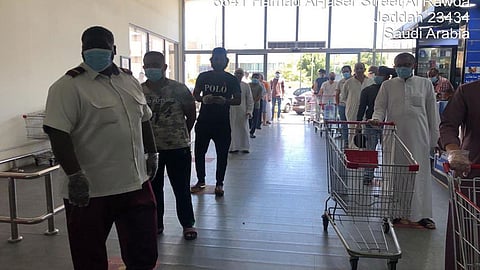 بمشاركة 100 مواطن.. تفعيل مبادرة «أهل جدة» لمواجهة فيروس كورونا