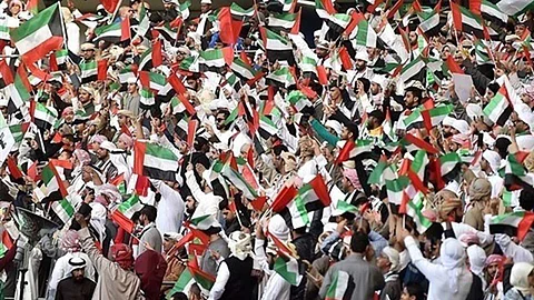 الجماهير الإماراتية تتمسك باستكمال الموسم الحالي وترفض الإلغاء