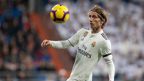 مستقبل مودريتش يشعل الخلاف بين زيدان وإدارة ريال مدريد