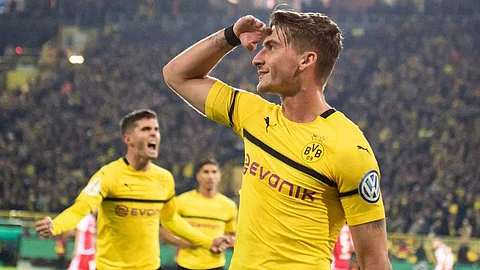 الدوري الألماني يترقب اجتماعًا استثنائيًّا في مايو
