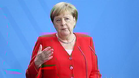 ميركل: العالم يحتاج 8 مليارات يورو لتطوير لقاح ضد كورونا