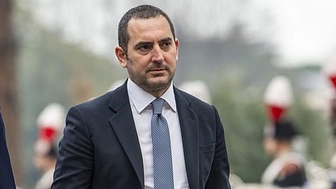 وزير الرياضة يشير إلى غموض موقف الدوري الإيطالي من العودة