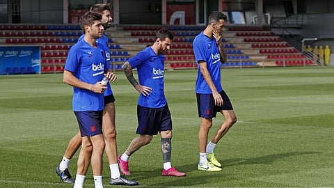 لاعبو برشلونة وريال مدريد يخضعون لاختبارات فيروس كورونا