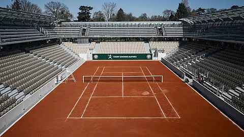 «مباريات بدون جمهور» الأمل الأخير لإنقاذ «رولان جاروس»