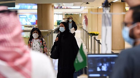 عائدون من الخارج: ممتنون للقيادة.. والدولة أكدت حرصها الدائم على مواطنيها