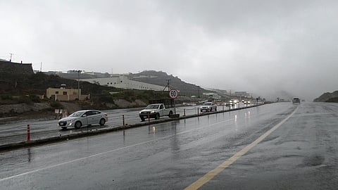 الحصيني: أمطار متفاوتة الشدة على مناطق عدة خلال الساعات القادمة