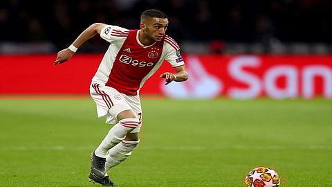 بجائزة أفضل لاعب وفيلم تسجيلي.. أياكس يكرم زياش