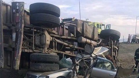 انقلاب شاحنة في حادث مروري على طريق «الطائف-الباحة»