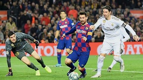 وزير الرياضة الإسباني يثير الشكوك مجددًا حول مصير «الليجا»