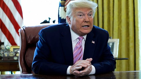 «تويتر» يعاقب ترامب بتقييد تغريدة "إطلاق النار" على المحتجين