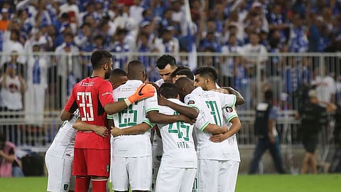 بعد أنباء رحيله للهلال.. الأهلي يقترب من خطف لاعب مهم