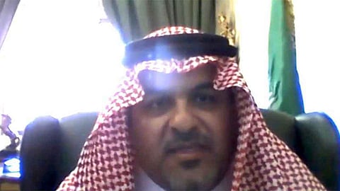 محافظ الطائف يرعى حفل المعايدة الافتراضي عبر قناة «الزوم»