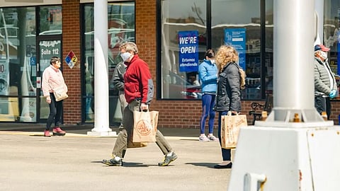 دراسة حديثة: الكمامة والتباعد الاجتماعي أفضل سبل الوقاية من كورونا
