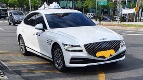 جينيسيس G80 2021 الجديدة تظهر بشوارع كوريا كسيارة أجرة