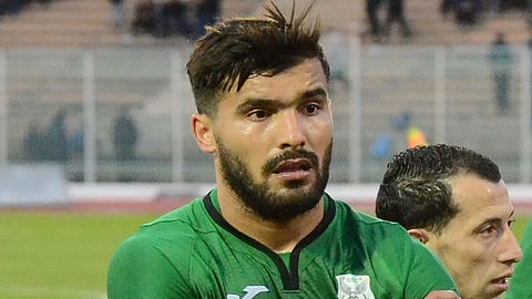 بن عيادة يكشف حقيقة الانتقال إلى الأهلي