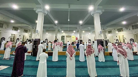 للوقاية من كورونا.. الشؤون الإسلامية بالقصيم تتخذ إجراءات احترازية لأداء صلاة الجمعة