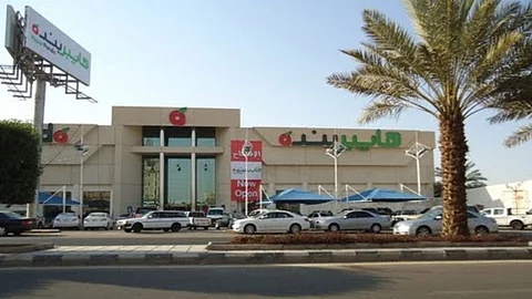 «بنده» توضح تفاصيل إصابة أحد موظفيها بفيروس كورونا في فرع جدة