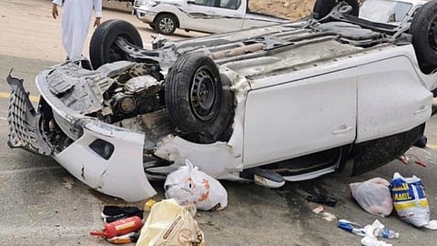 انقلاب سيارة وإصابة 7 أشخاص بينهم 3 في حالة حرجة بالمخواة