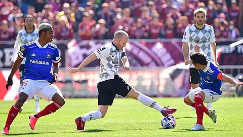 استئناف الدوري الياباني 4 يوليو