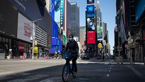 تحديد موعد مرتقب لفتح المتاجر والمطاعم في بريطانيا