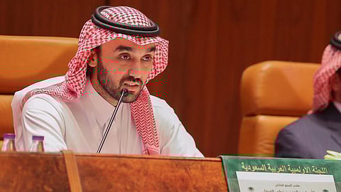 «تحدّي الكمَّامة» يجمع الأندية على طاولة وزارة الرياضة