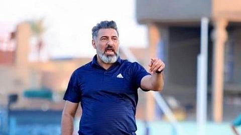 فيروس كورونا ينهي حياة المدرب العراقي علي هادي