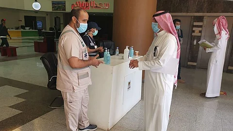 بمشاركة 80 متطوعًا..«صحة نجران» تواصل حملتها التوعوية للوقاية من كورونا