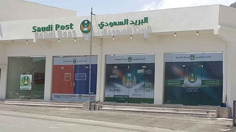 «البريد السعودي»: توصيل وثائق التخرج مجانًا للطلاب