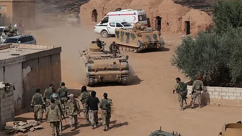 330 شخصًا يتهمون بنك الدوحة ومقيمَين في قطر بارتكاب جرائم في سوريا