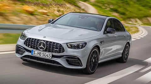 مرسيدس AMG E 63 2021 الخارقة تنطلق رسميًّا بشكلها الجديد