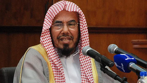 الشيخ المطلق: المرابطون في المستشفيات «لهم وقفات لا تنسى عند الله»