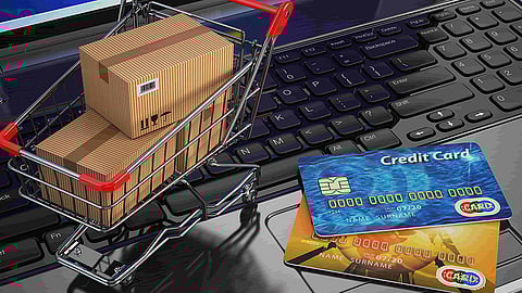 بالفيديو.. الحمادي: المواطن السعودي ينفق 4 آلاف ريال شهريًا للشراء «أون لاين»