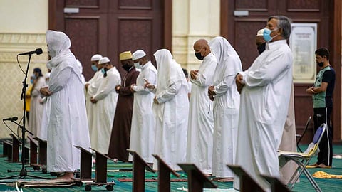 بالصور.. جوامع ومساجد مكة تستقبل المصلين وسط التزام بالإجراءات الوقائية