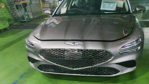 تسريب صور جينيسيس G70 قبل تدشينها الرسمي