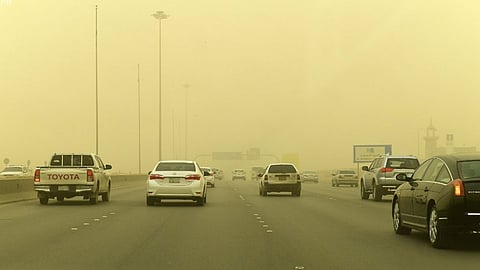 «الأرصاد» تنبه إلى رياح نشطة وأتربة مثارة على نجران