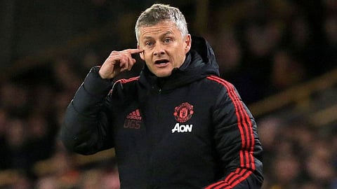 الديون تهدد خطط مانشستر يونايتد لتدعيم صفوفه