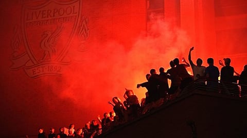 غير مقبول على الإطلاق.. ليفربول معلقًا على سلوك جماهيره