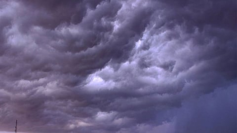 طقس الإثنين.. سحب رعدية ممطرة وسماء غائمة جزئيًا على 4 مناطق