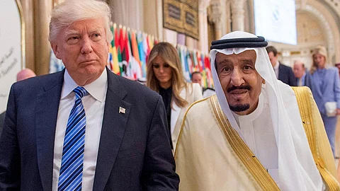 هنّأ ترامب.. خادم الحرمين يشيد بالعلاقات السعودية- الأمريكية