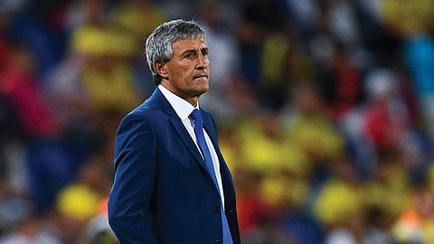 برشلونة يلجأ إلى مدرب الهلال السابق لتصحيح أخطاء سيتين