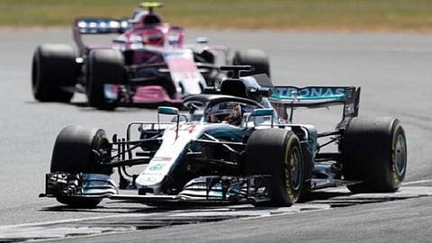 هاميلتون يتصدر التجربة الحرة الأولى للجولة الافتتاحية من بطولة العالم